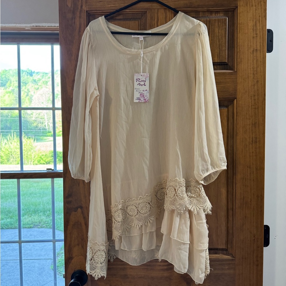 Cream Lace Trim Tunic Top
